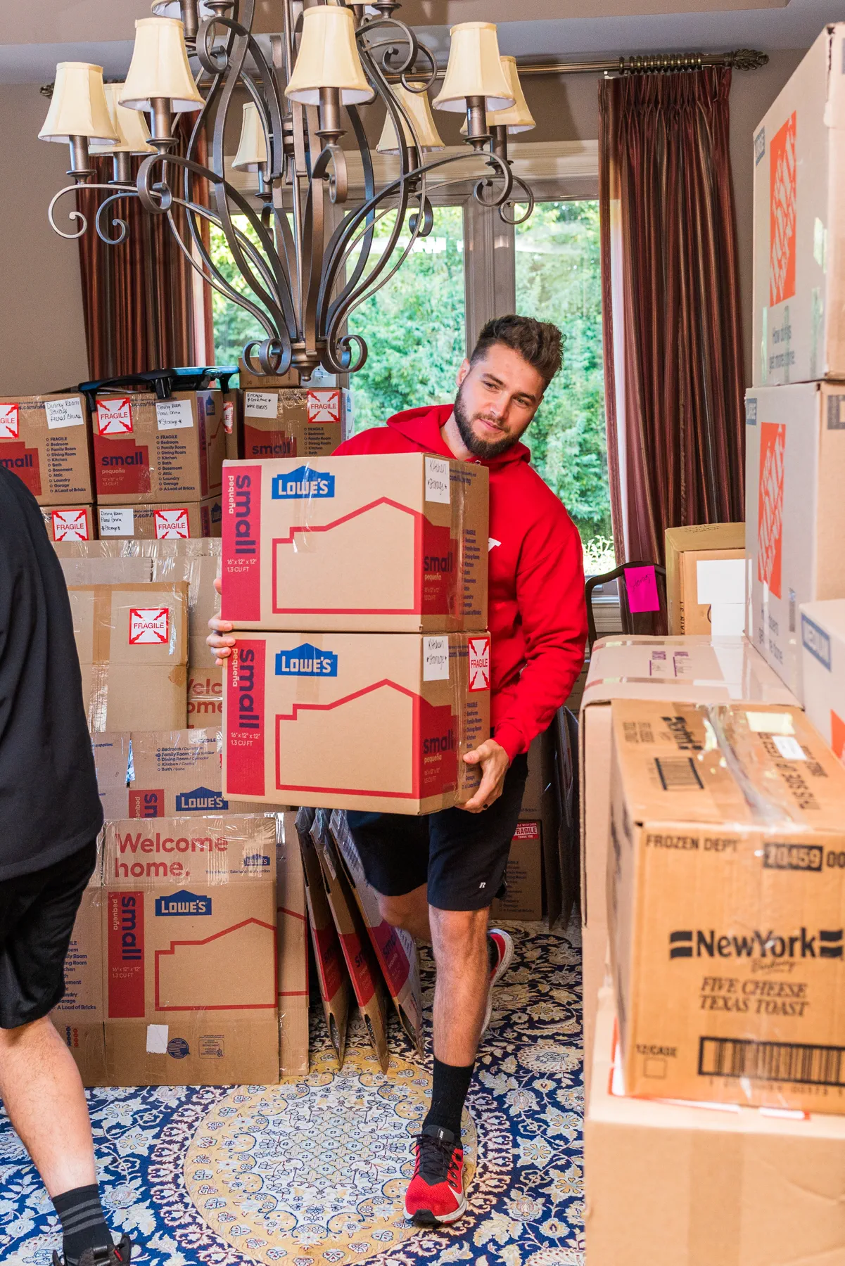 Packing Services with Manifest Moving